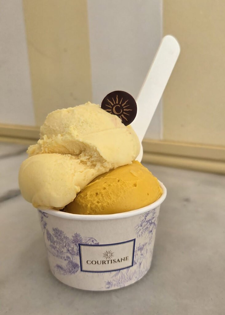 Two flavours of ice cream in a cup from Courtisane in Versailles