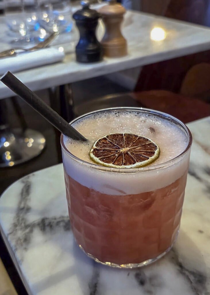 Cold Palmer cocktail at Vous restaurant in Versailles